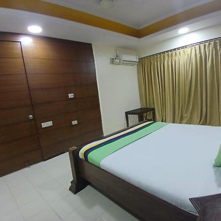 Blossoms Room The Plaza-Luxury Collection- Lakdikapul حيدر أباد المظهر الخارجي الصورة