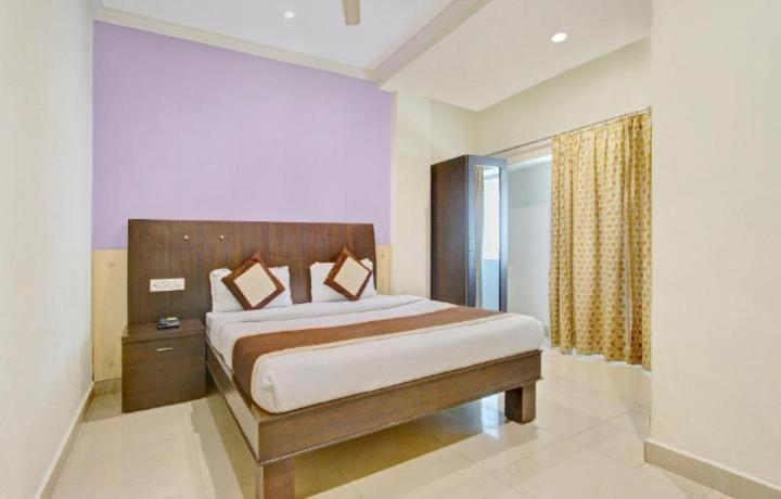 Blossoms Room The Plaza-Luxury Collection- Lakdikapul حيدر أباد المظهر الخارجي الصورة