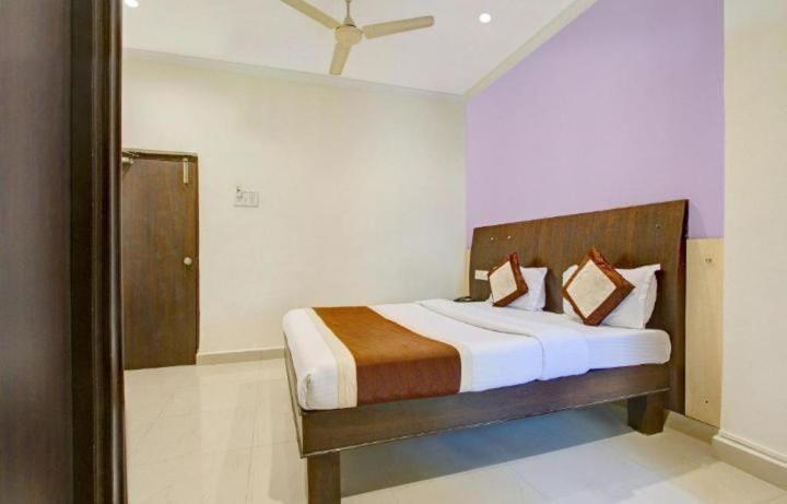 Blossoms Room The Plaza-Luxury Collection- Lakdikapul حيدر أباد المظهر الخارجي الصورة