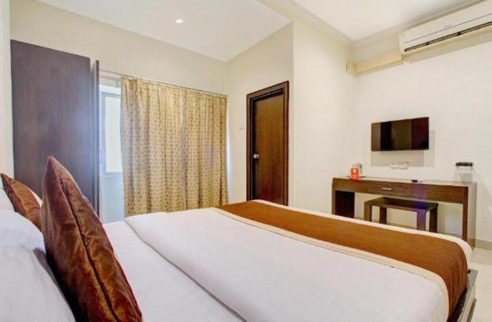 Blossoms Room The Plaza-Luxury Collection- Lakdikapul حيدر أباد المظهر الخارجي الصورة